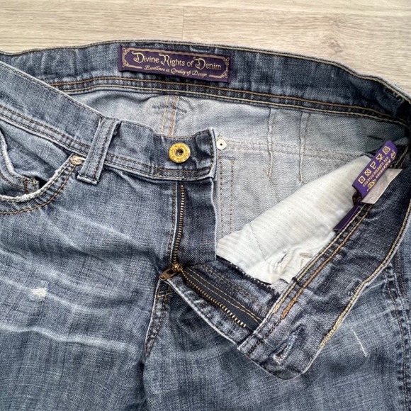 Divine Rights‎ of Denim Jeans Size 30 Low Rise Super Flare Distressed - Picture 10 of 16